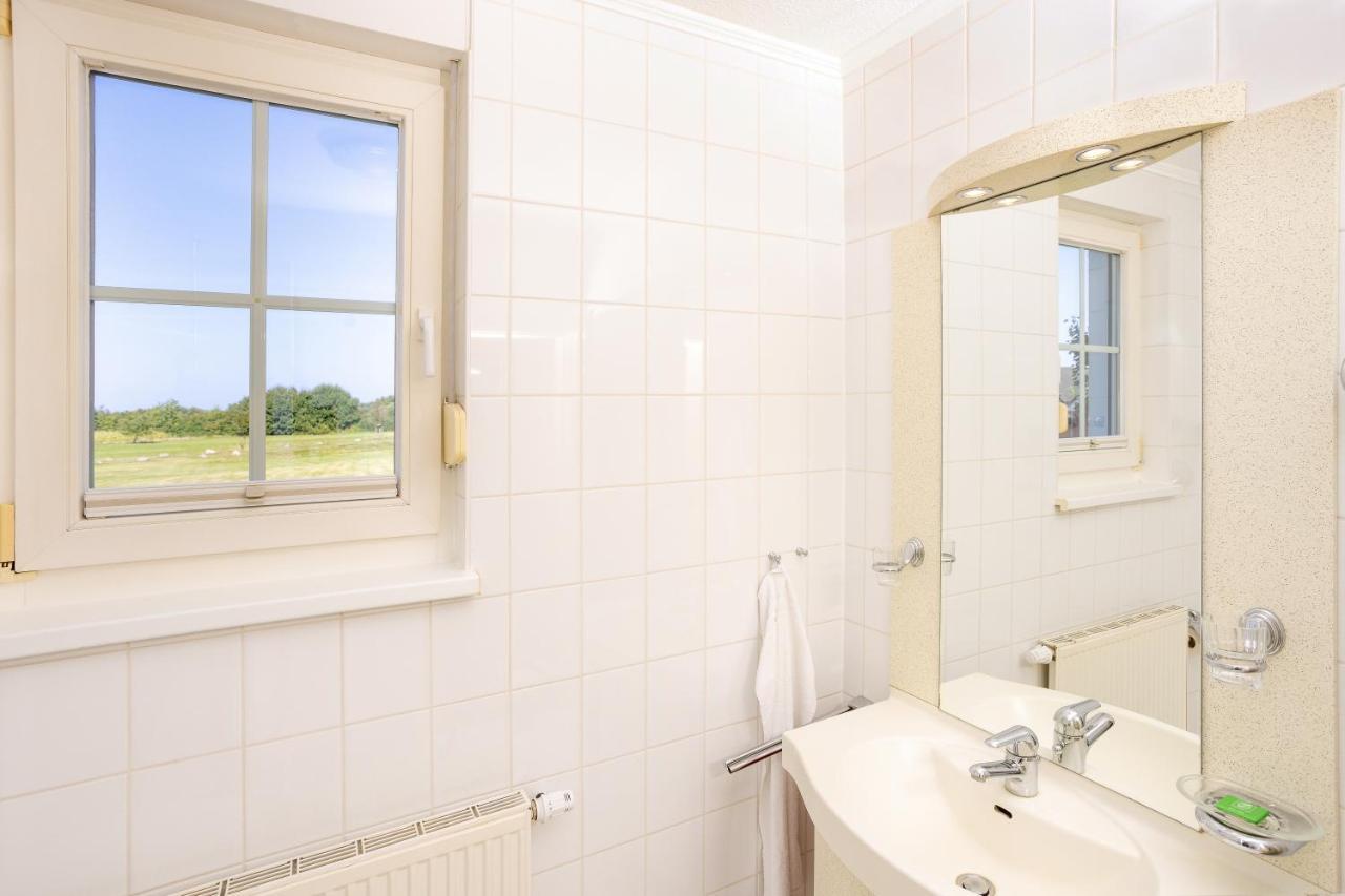 Ferienapartment-Ruegen Neddesitz Bagian luar foto